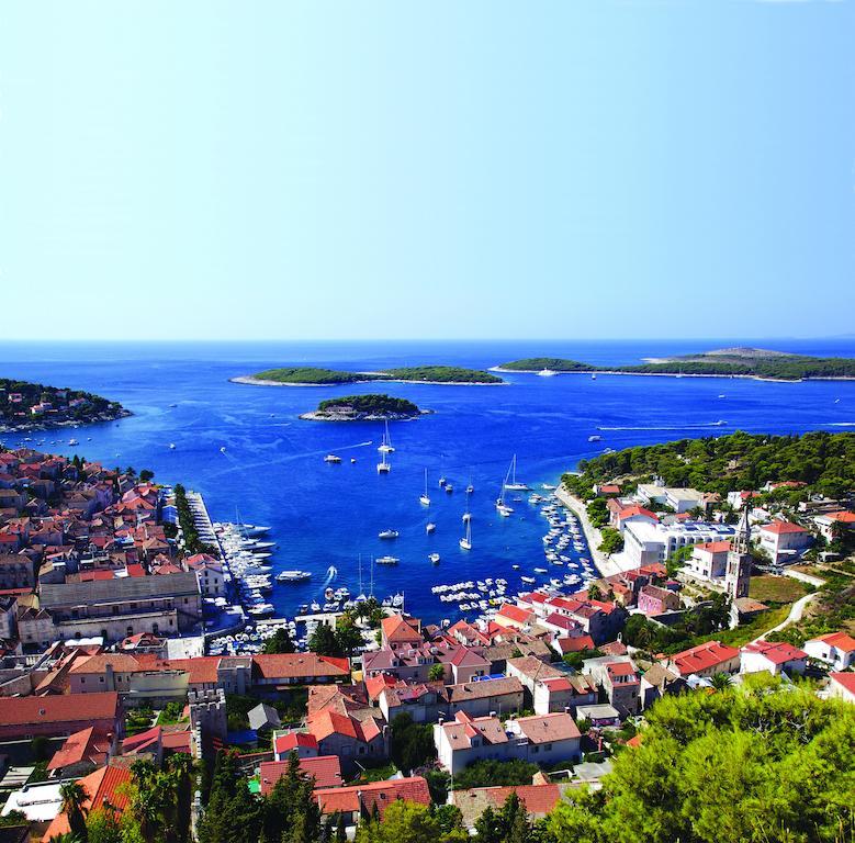 Delfin Hvar Hotel Hvar Town Exteriör bild